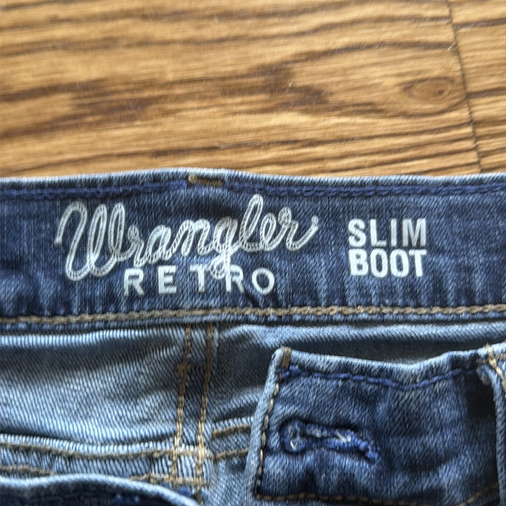 Wrangler Retro Slim Boot 32x34 - Picture 2 of 5